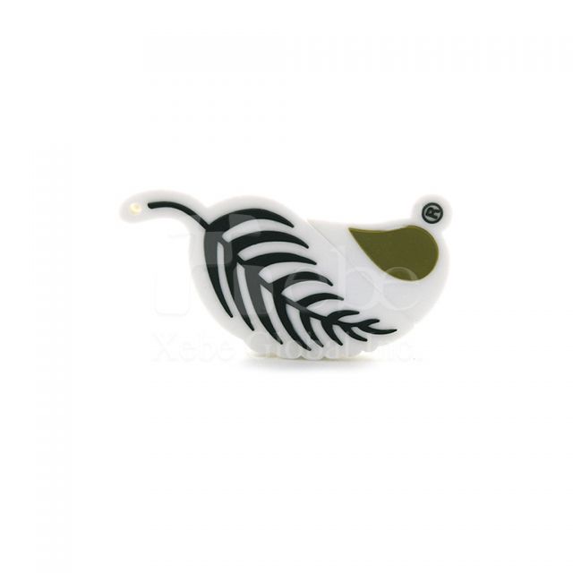 Leaf shaped USB drive