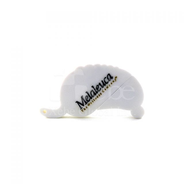 Leaf shaped USB drive