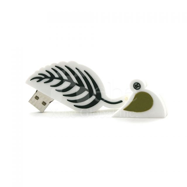 Leaf shaped USB drive