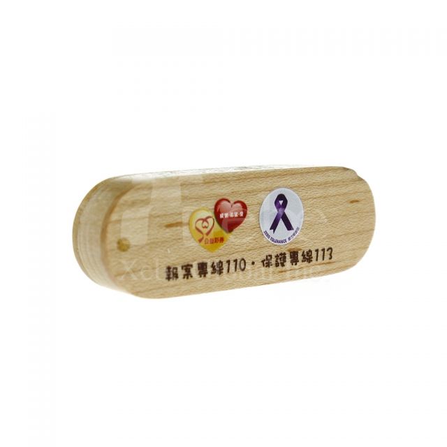 Rotating wooden USB 