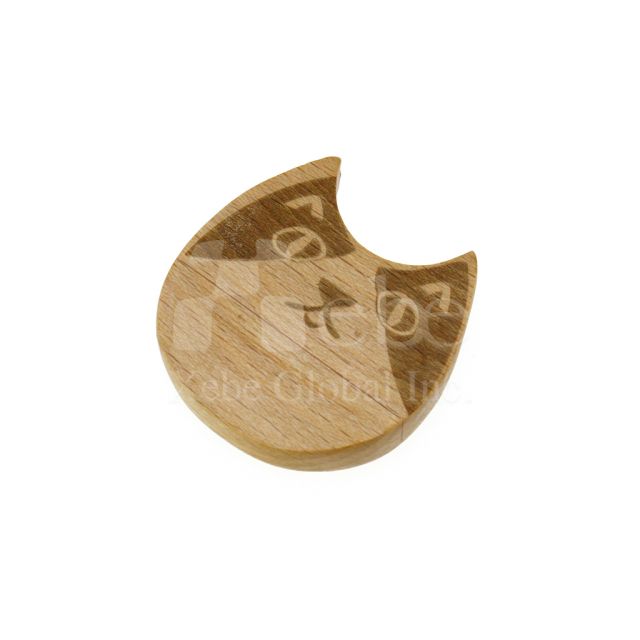 Husky dog shaped wooden USB 