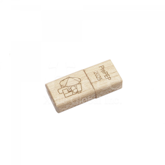 engraved design wooden flash drive