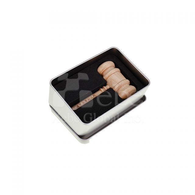mallet shaped wooden flash drive